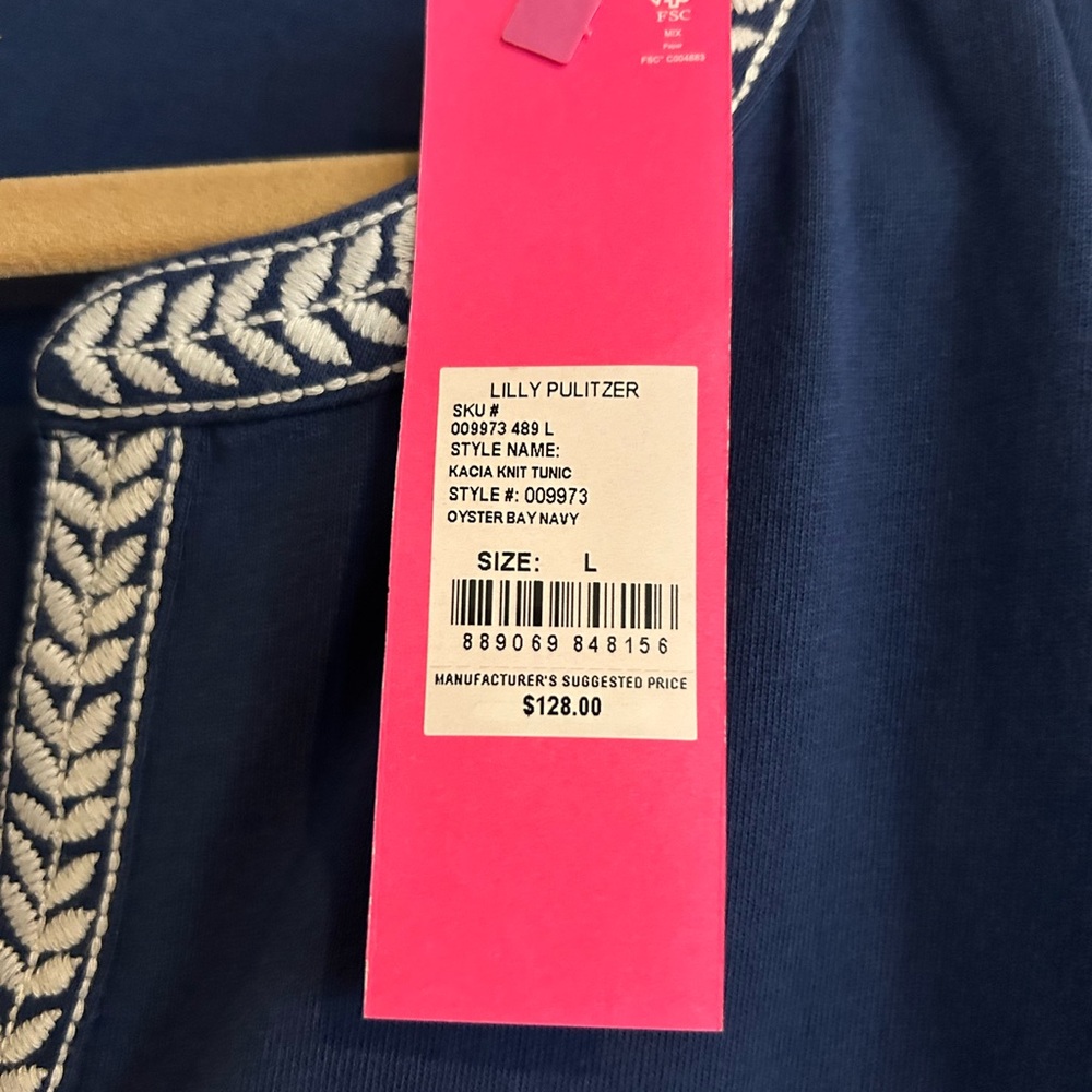 LILLY PULITZER
KACIA KNIT TUNIC
OYSTER BAY NAVY
SIZE: L BNWT - Picture 7 of 8